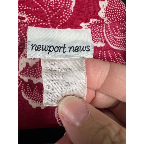 Newport News Women Vintage Red White Floral Button Up Maxi Dress Rayon Size 4 - Picture 2 of 10